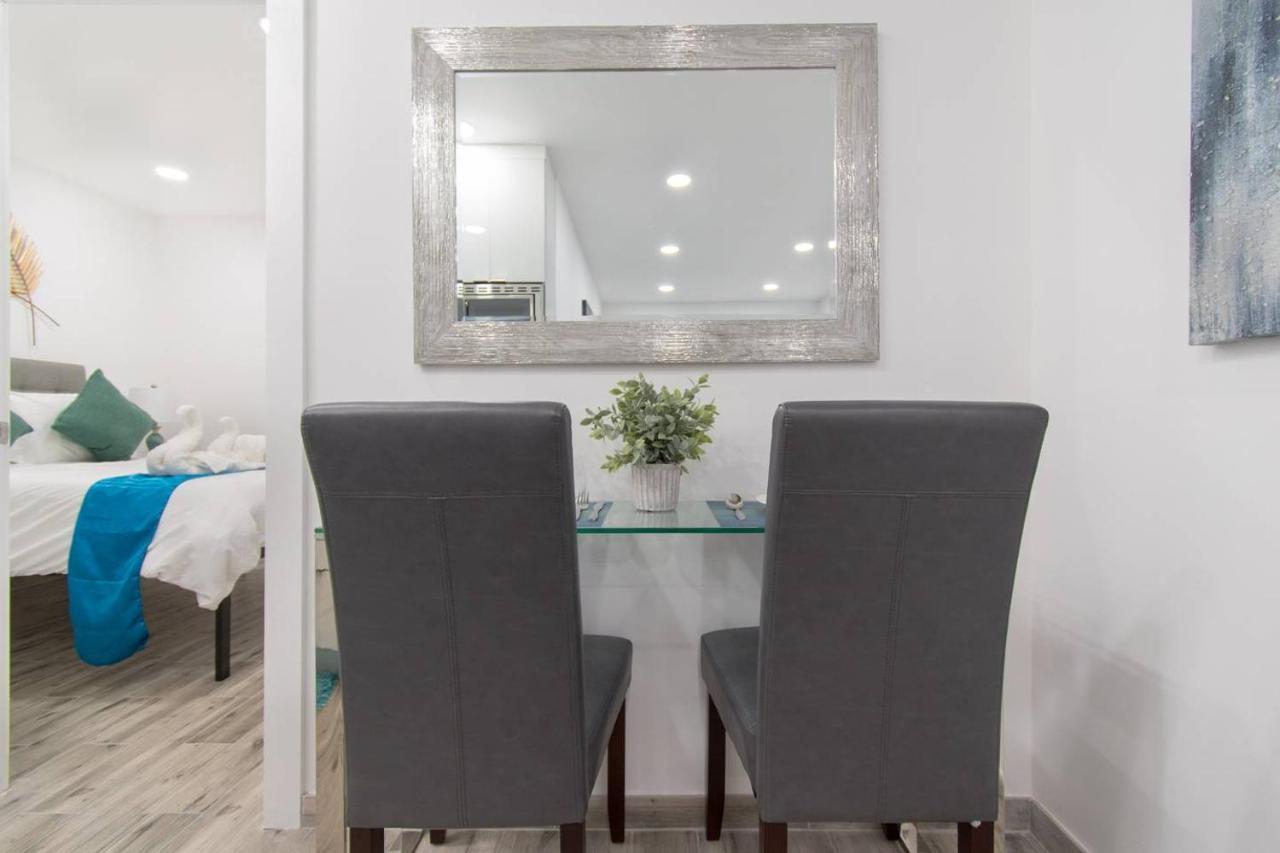 Newly Renovated 1 Bedroom Apt Designer Unit # 3 Dania Beach Eksteriør bilde